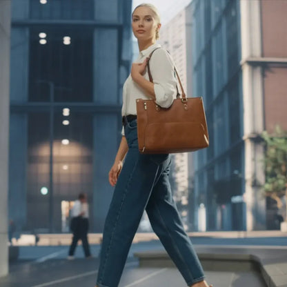 💼Pristine, Polished: The Daily Tote